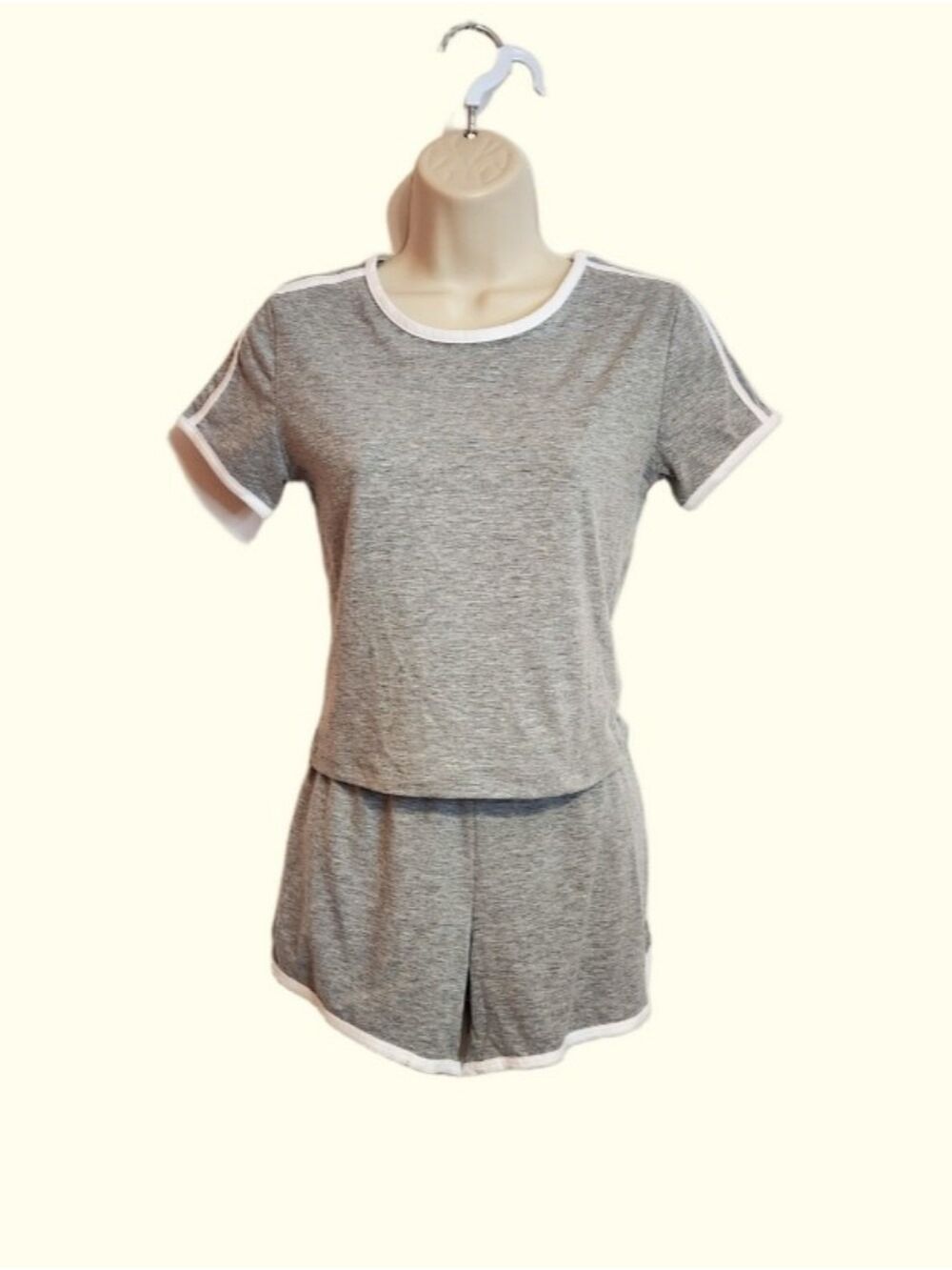 Briavia Crew Neck Short Sleeve 2-Piece Casual T-Shirt Short Set Grey/White Small